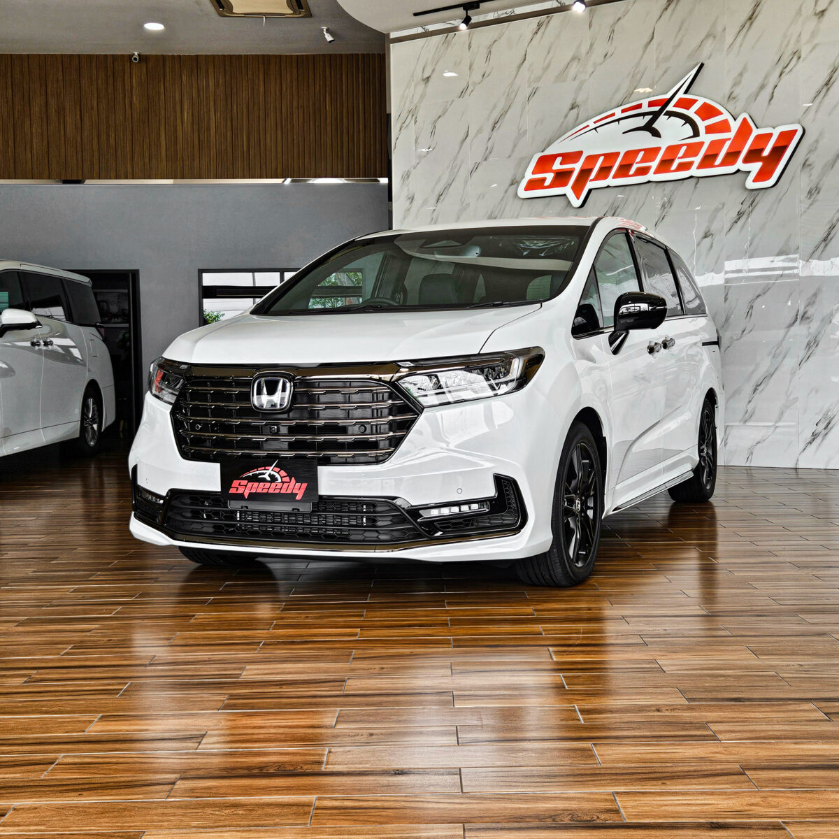 Honda Odyssey Absolute EX Black Edition ที่โชว์รูม SPEEDY