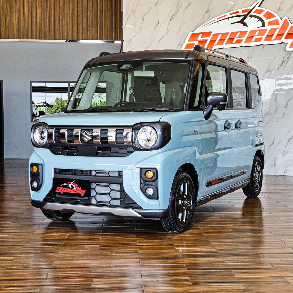 Suzuki Spacia Gear HYBRID XZ Turbo ที่โชว์รูม SPEEDY