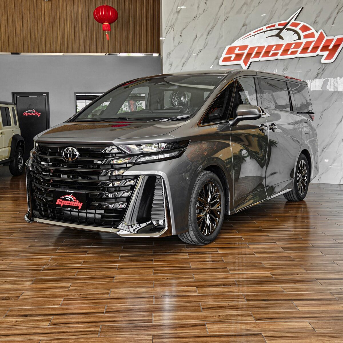 Toyota Vellfire Z Premier ที่โชว์รูม SPEEDY